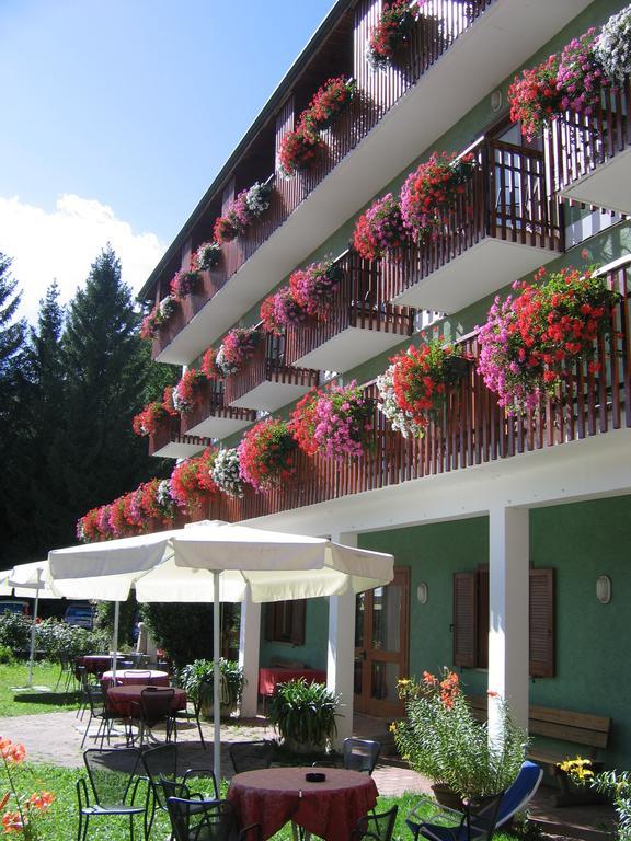 Albergo Monteverde Lavarone Εξωτερικό φωτογραφία